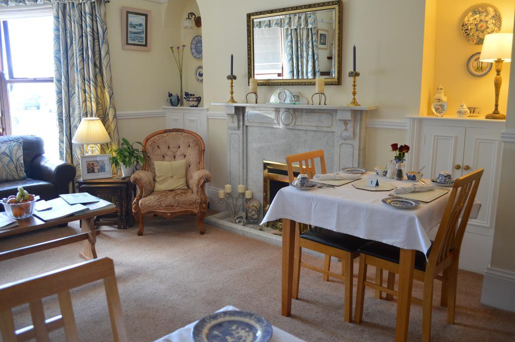 Rosedene Guest House Pembroke Kültér fotó