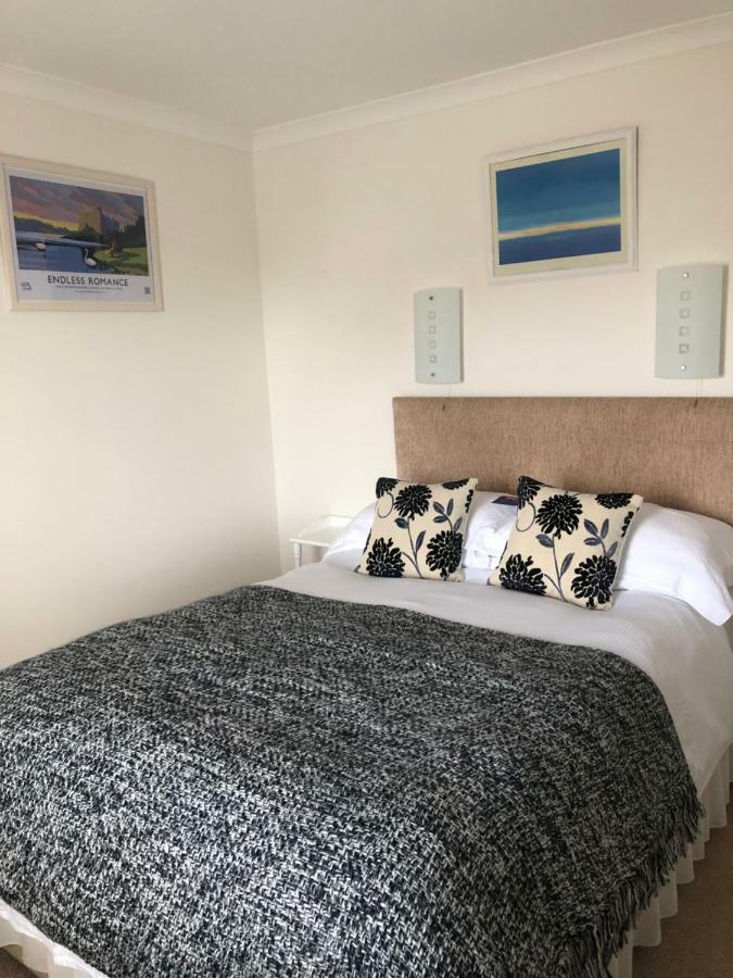 Rosedene Guest House Pembroke Kültér fotó
