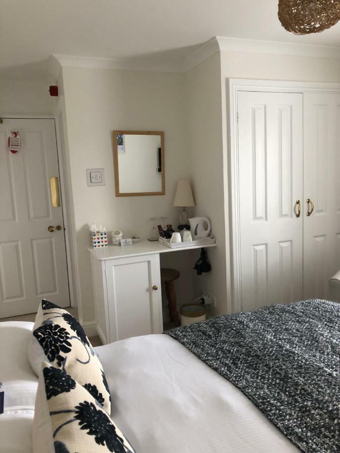 Rosedene Guest House Pembroke Kültér fotó