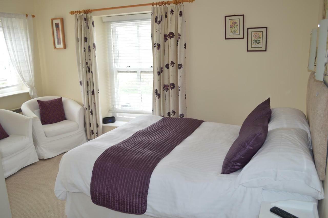 Rosedene Guest House Pembroke Kültér fotó